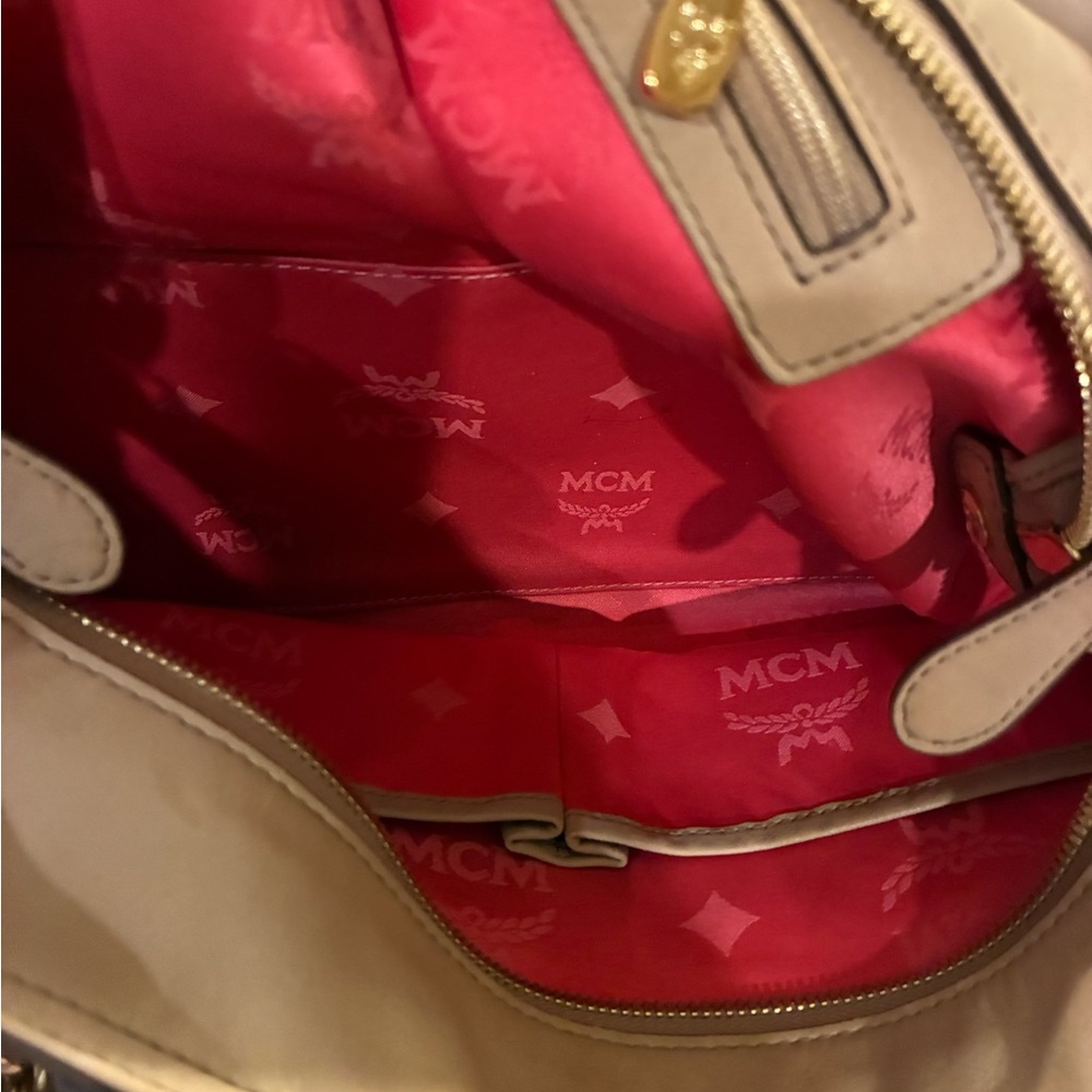 MCM Tan & Pink Monogram Tote Bag Gold Accents Q4382 München - Picture 9 of 11